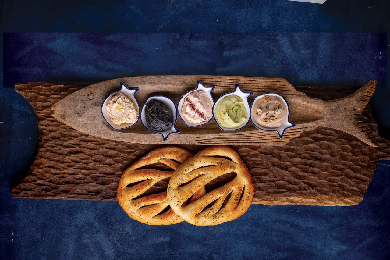 Custo fish bar