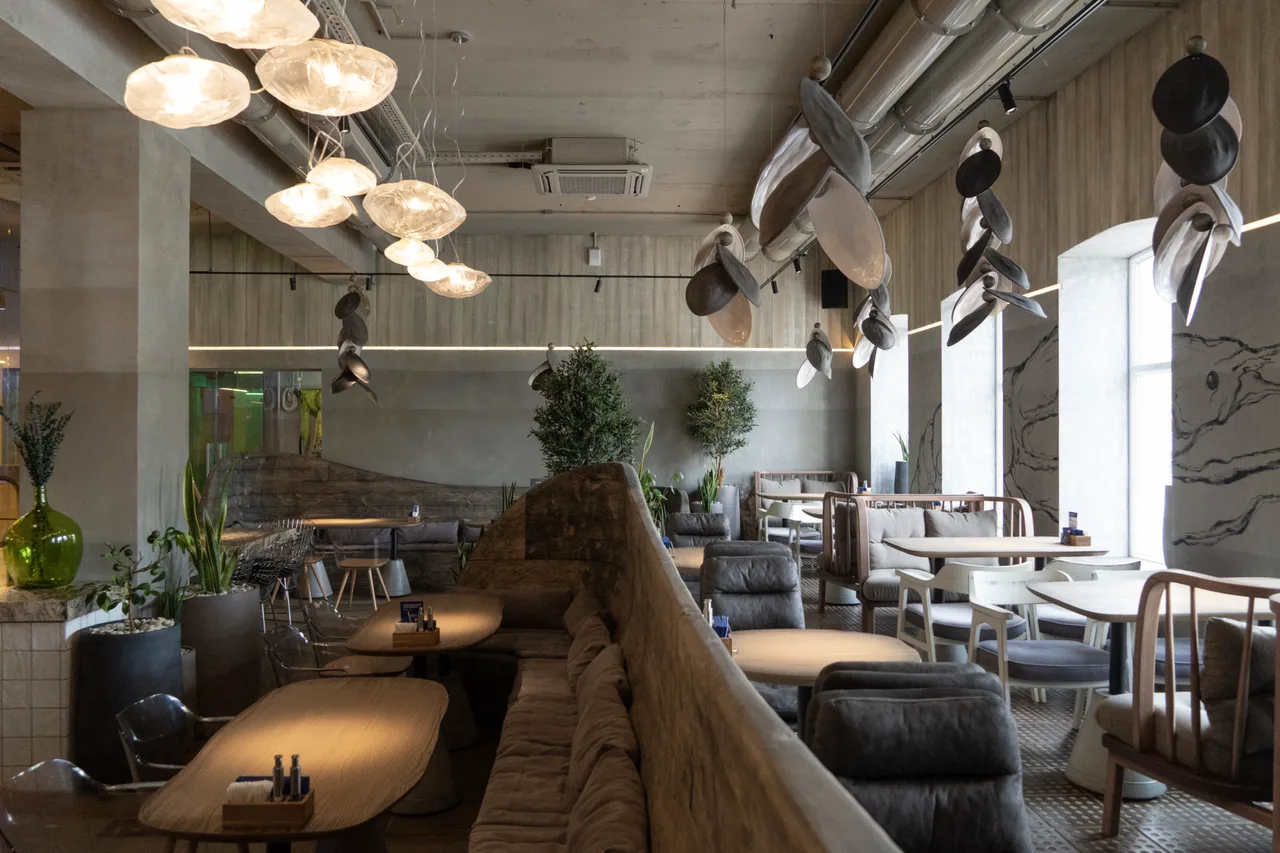 Custo fish bar