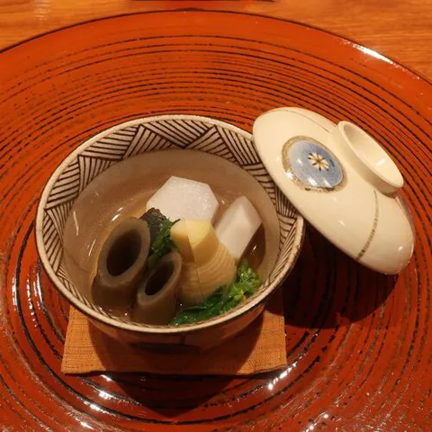 Wa Yamamura.