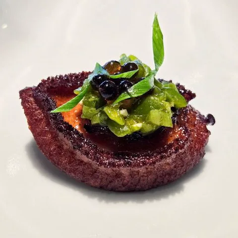 Geschnitzte Drachen (Jiaojiang).