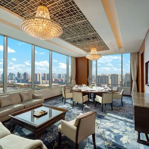 Shang Palace