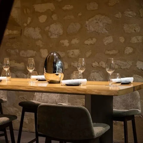 La Table d'Hôtes - Le Quatrième Mur