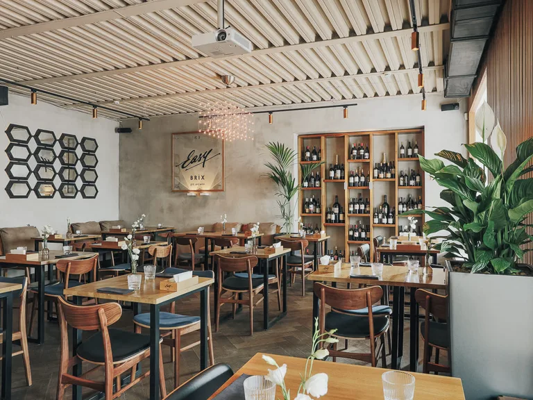 Easy Brix Grill & Wine