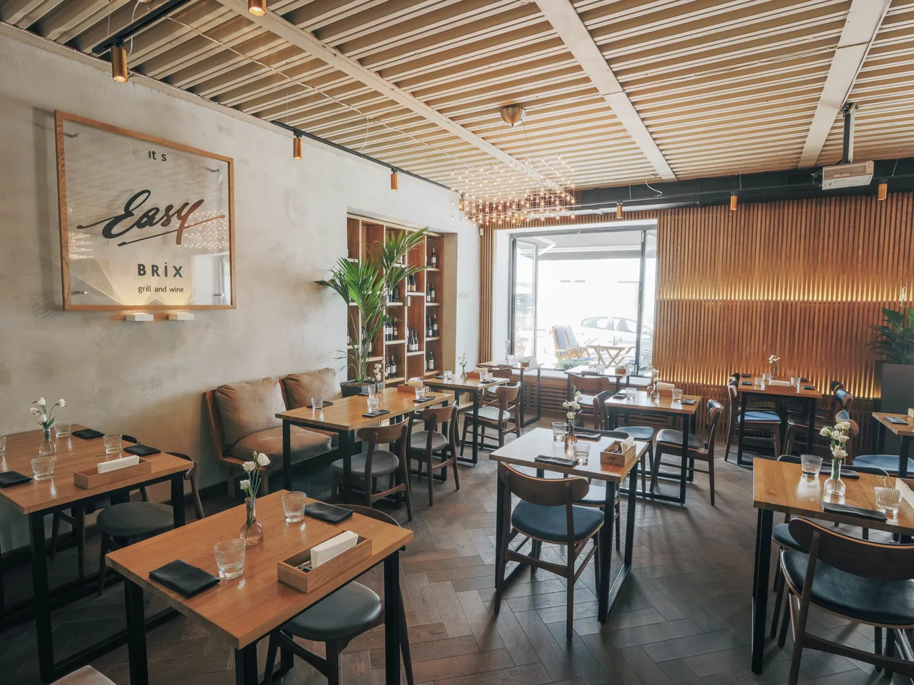 Easy Brix Grill & Wine