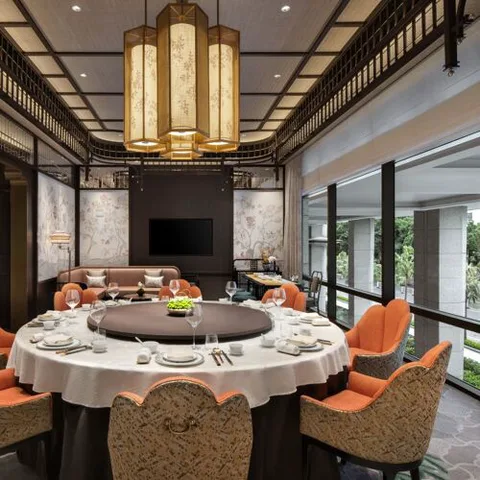 Jiangnan Wok · Rong