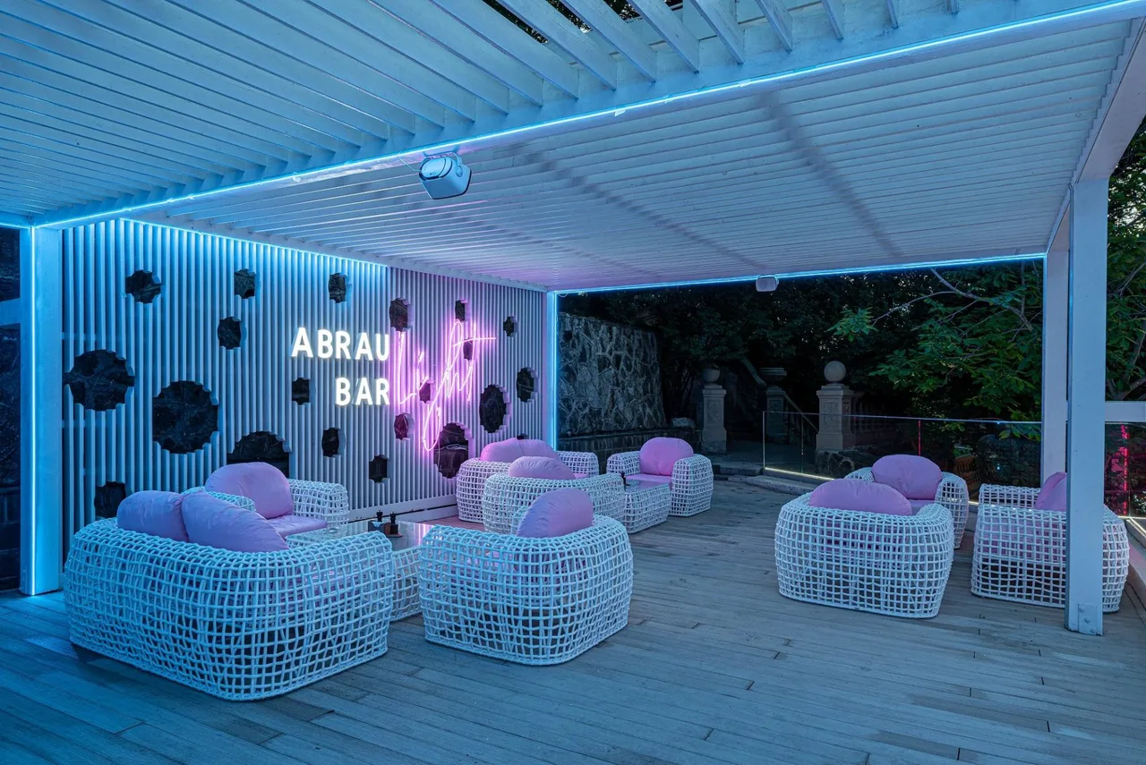 Abrau Light