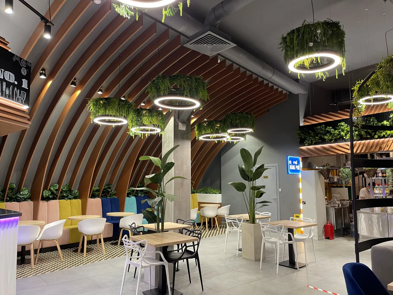 GastroHall Kanteмиrovskiy