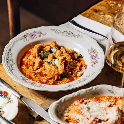 "L'Osteria della Trippa" (Italienisches Restaurant, spezialisiert auf "Trippa", also Kutteln).