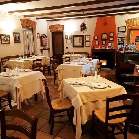 La Cantina de los Cazadores.