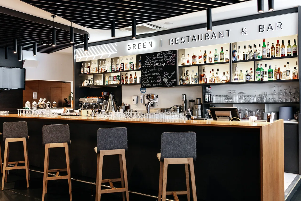 Green Restaurant & Bar