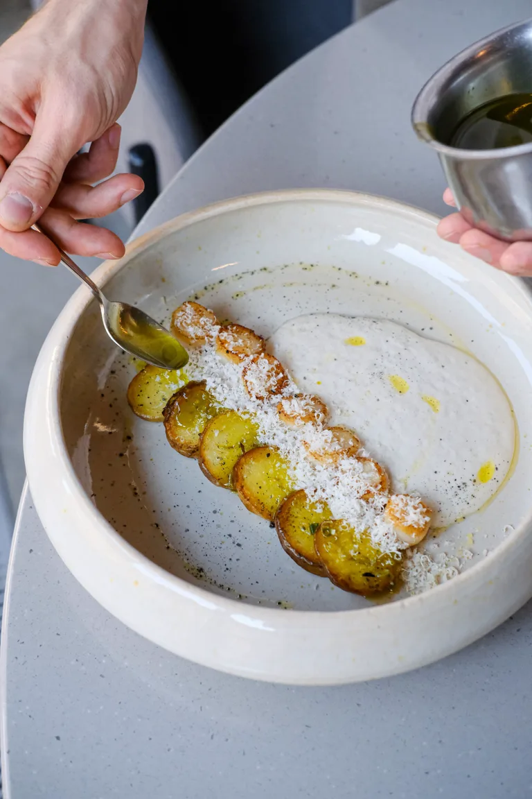 GUSTO gastrobar