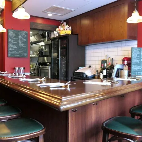 BISTRO GLOUTON