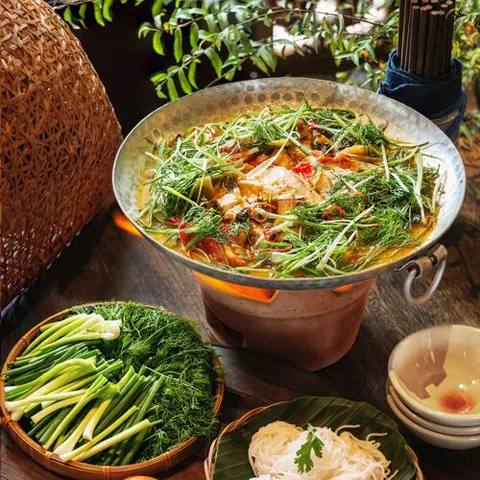 Mặn Mòi (Торжественный банкет).