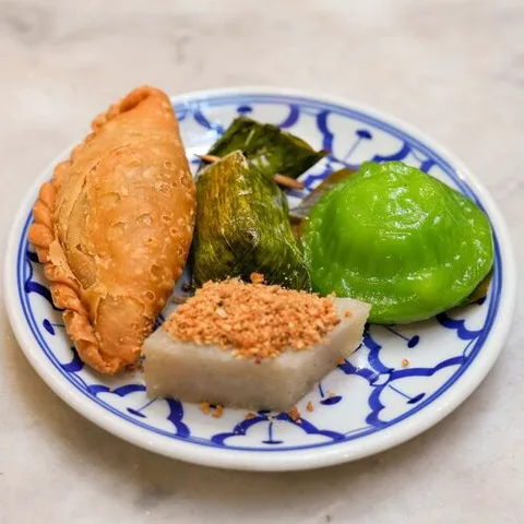 Moh Teng Pheow: Nyonya-Koay.