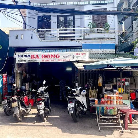 Bà Đông