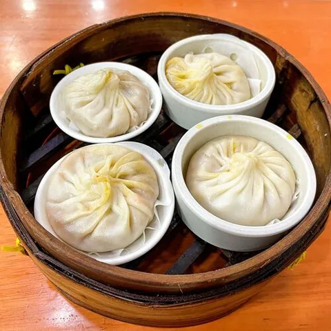 Qiao Ai Lai Lai Xiao Long (Huangpu)