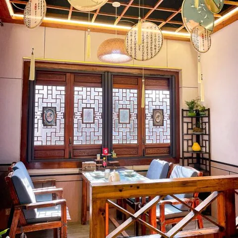 Tai Hu San Bai Guan