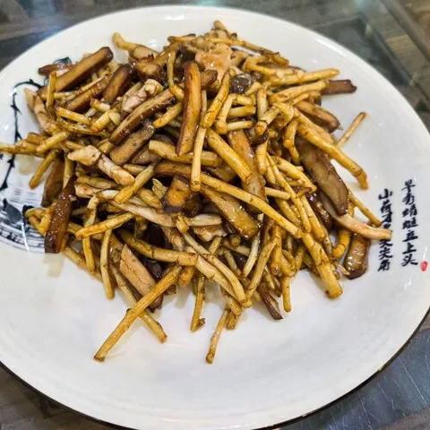 Guang Ying Ju · Lao Zheng Xing