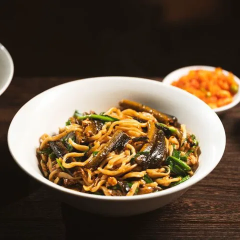 Xu Pangzi San Bai Wan Bao Ying Chang Yu Mian