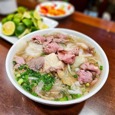 Phở 10 Lý Quốc Sư (Hoàn Kiếm)