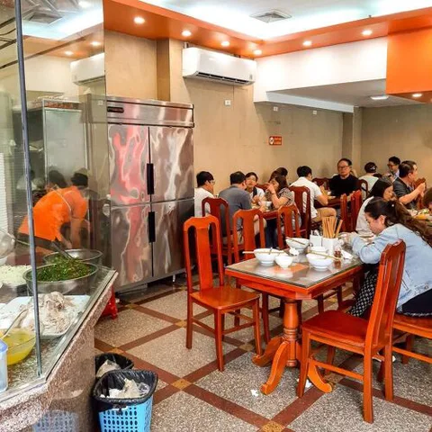 Phở 10 Lý Quốc Sư (Hoàn Kiếm)