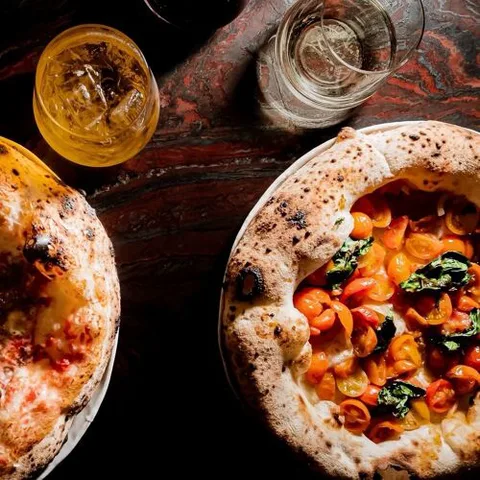Una Pizza Napoletana