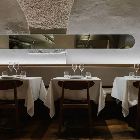 Ofício - Wine & Dining Room