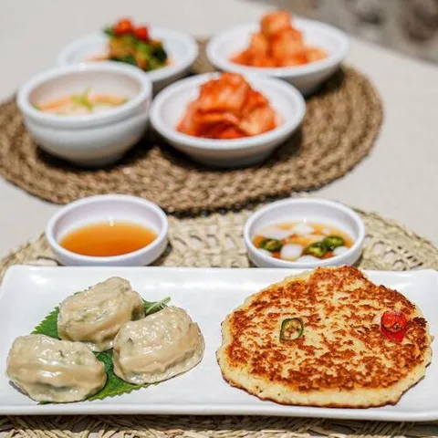 Gaeseong Mandu Koong