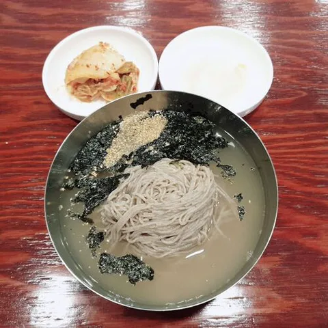 Yangyang Memil Makguksu