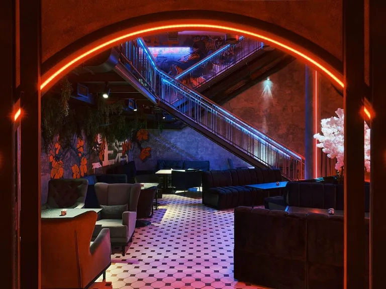 JohnCalliano Lounge