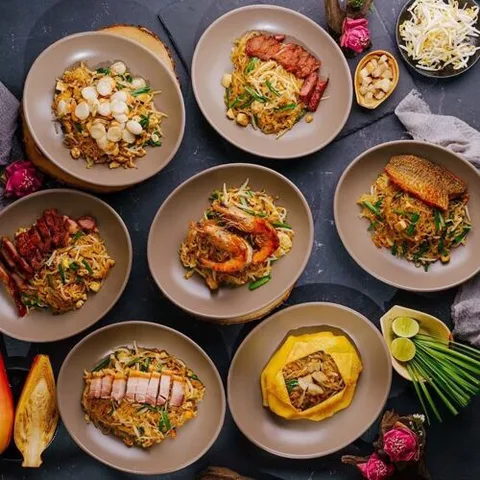 Pad Thai Bua Dang