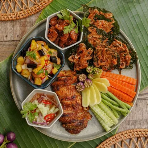 Thai Niyom