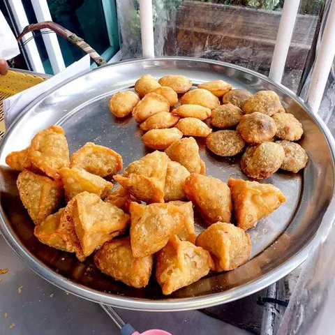 Khanom Ochin