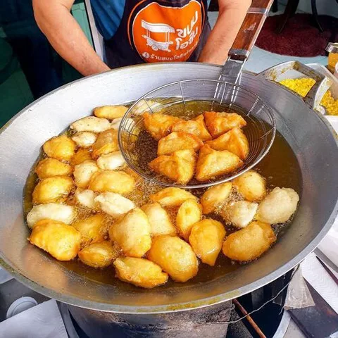 Khanom Ochin
