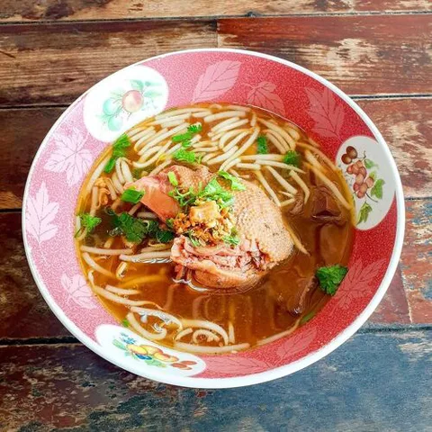 Peng Duck Noodles