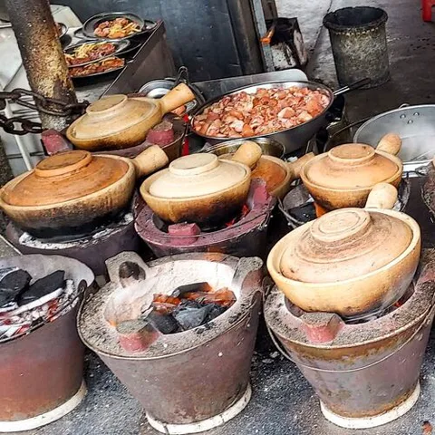 Jalan Ipoh Claypot Chicken Rice