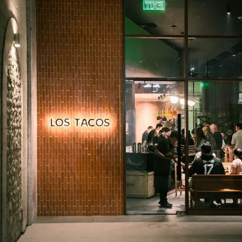 Los Tacos