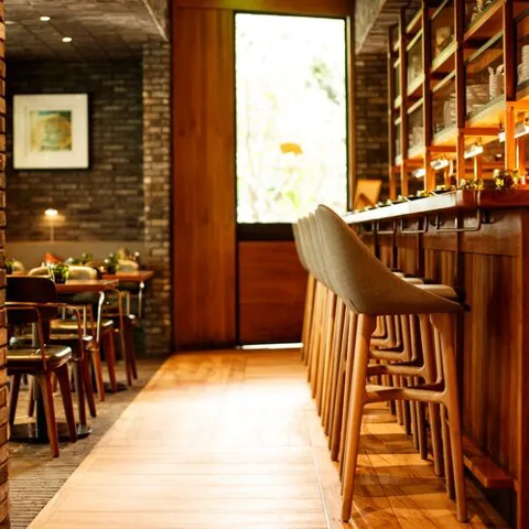The Pig & Palm