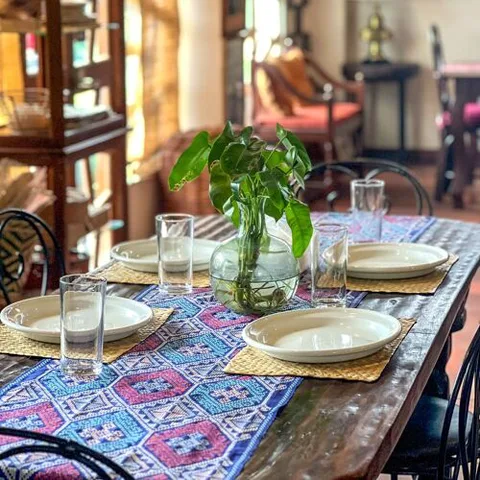 Abaseria Deli & Cafe