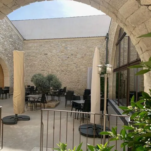 Le Patio by Lou Caléou