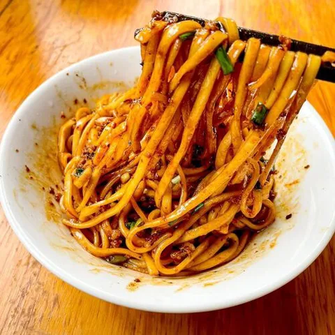 Yangboying Chuan Tong Za Jiang Mian