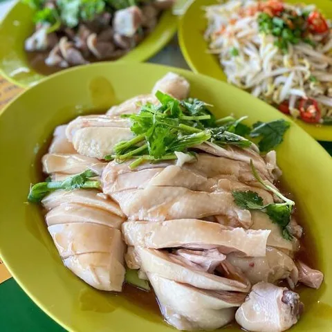 Tian Tian Hainanese Chicken Rice