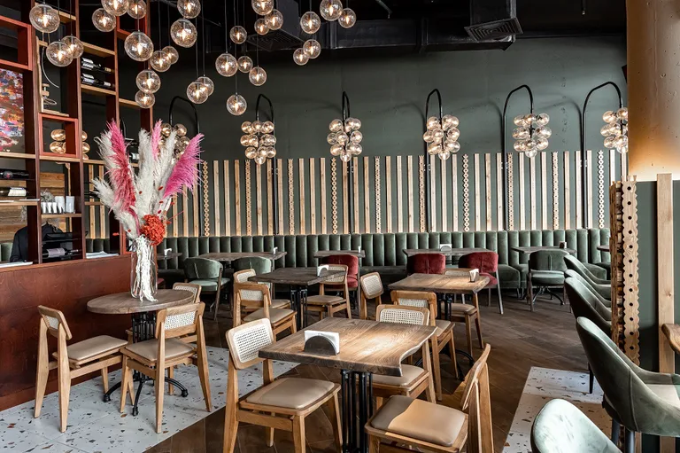 Lark Cafe