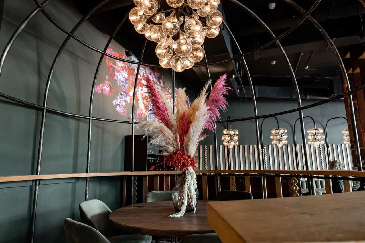 Lark Cafe