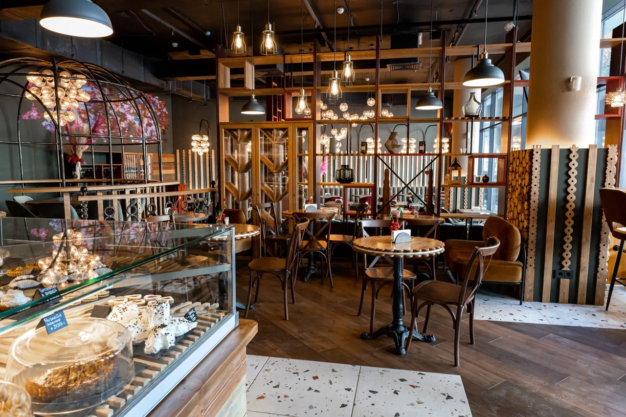 Lark Cafe