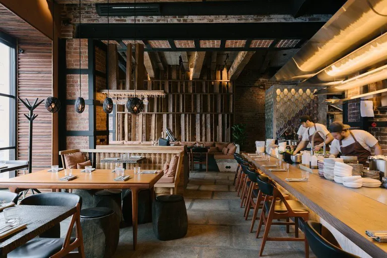 Lucky Izakaya bar