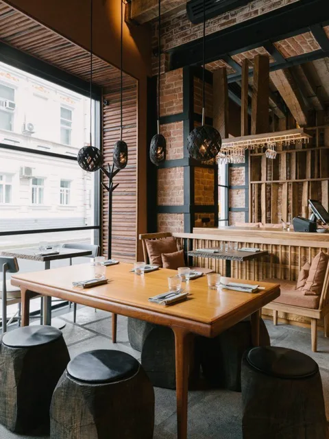Lucky Izakaya bar